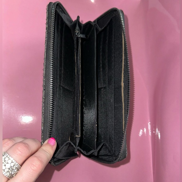 Sequin zippy wallet - Picture 3 of 3